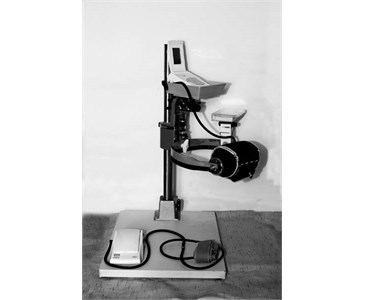 L’apparecchio visto dal lato sinistro spostato orizzontalmente