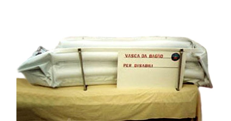 The blowing bathtub for disables 